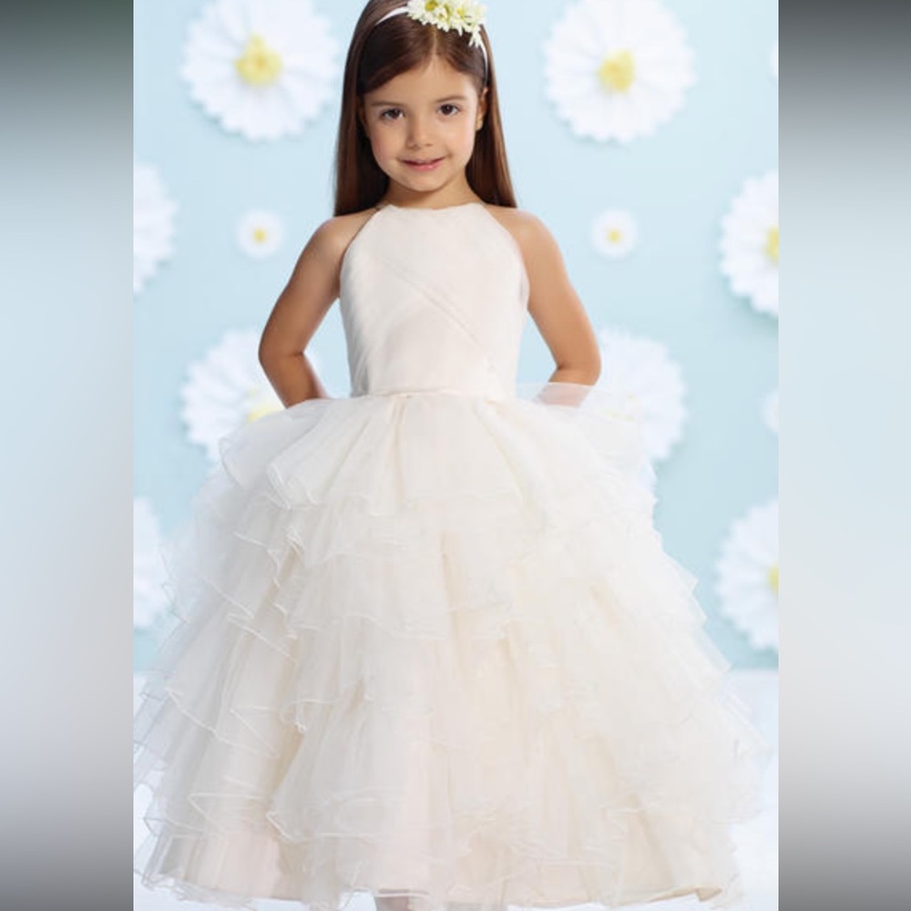 JOAN CALABRESE BY MON CHERI 116366 FLOWER GIRL/ FIRST COMMUNION DRESS. SIZE 6.